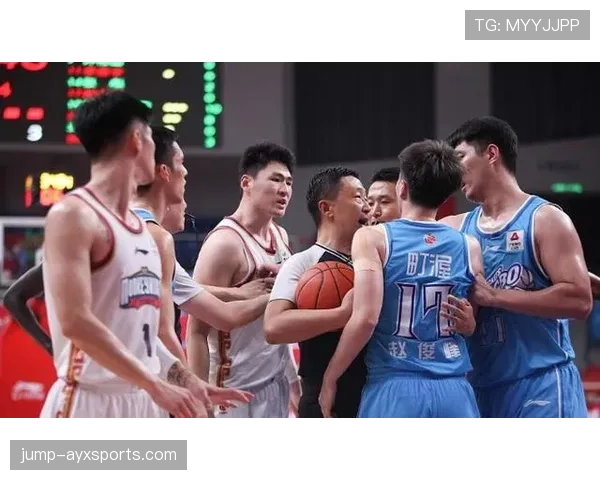 罚球规则NBA与FIBA区别在哪？新赛季裁判这样判