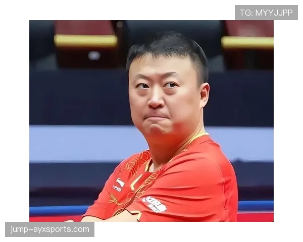 马琳赛场上严厉训话，场下居然成了“爱宠狂魔”，谁能想到他家那只猫比他还要享受人生？